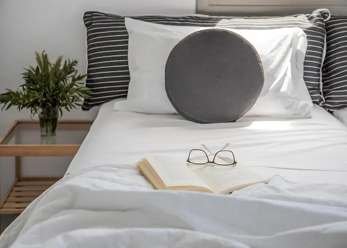 Twelve Plus+ 宾馆 纳乌萨