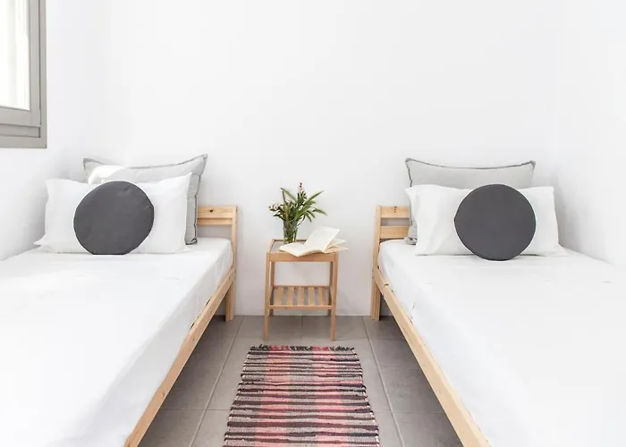 Twelve Plus+ 宾馆 *